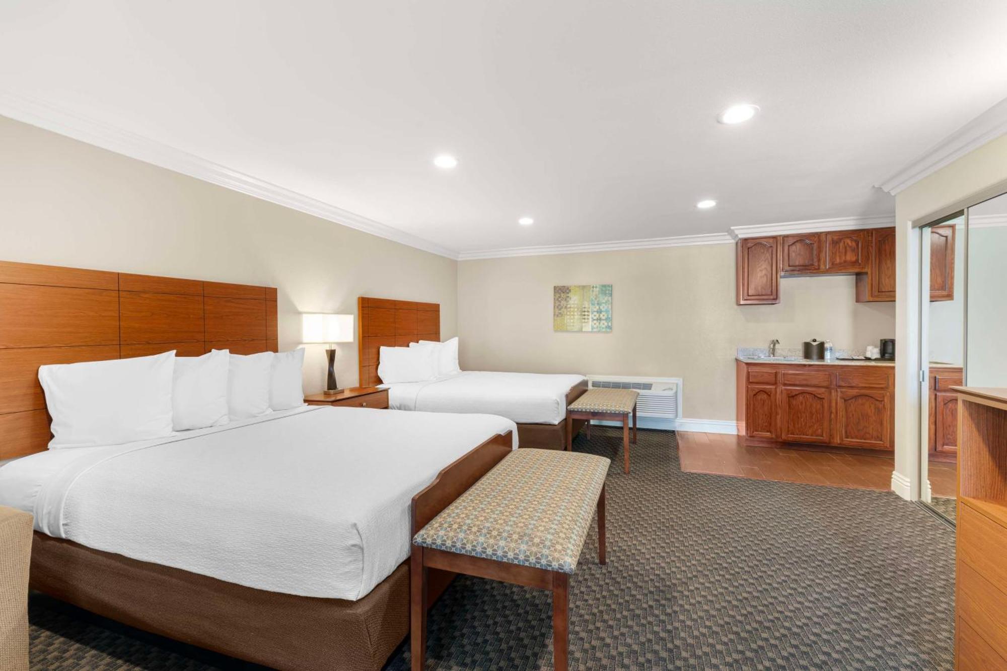 Best Western Oxnard Inn Εξωτερικό φωτογραφία